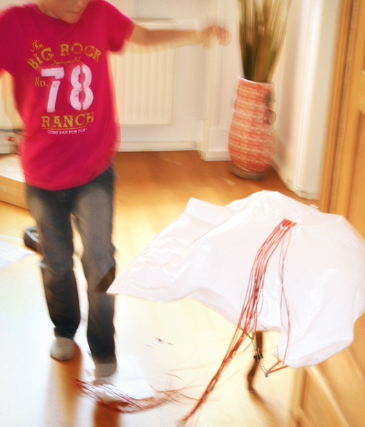 kullaloo_tollabox_fallschirm_springer