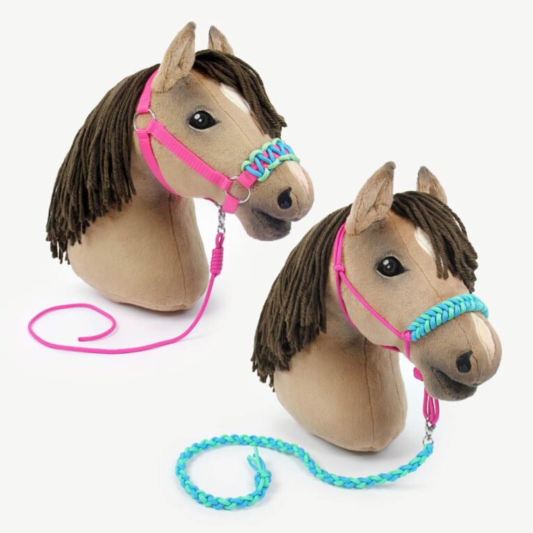 Hobby Horse Zubehör selber machen: Anleitung für Knotenhalfter, normales Halfter & Führstricke
