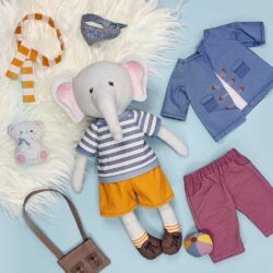 Kullaloo Nähset Für Puppen – 2 Stoffpanels (Bär + Elefant) Mit Kleidung, Für Fortgeschrittene