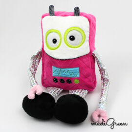 Schnittmuster Roboter „Guuni“ von madiGreen Schnittmuster Roboter "Guuni" von madiGreen