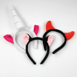 <a href="https://www.kullaloo.de/kostenlose-schnittmuster/haarreif/" target="_self">Haarreif</a> Haarreif nähen für Fastnacht