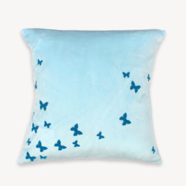 <a href="/naehen-fuer-ostern/osterdeko-selber-machen-mit-motivstanzer-und-buegelfolie/" target="_self">Frühlingshafte Kissenmotive ohne Plotter</a> Osterdeko selber machen: Kissenhülle mit ausgestanzten Bügelmotiven