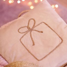 <a href="https://www.kullaloo.de/naehen-fuer-weihnachten/weihnachtsdeko-naehen/naehen-fuer-advent-und-weihnachten-lineart/" target="_self">Weihnachts-Lineart</a> Lineart Applikation Weihnachten