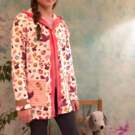 Schnittmuster Cardigan „CHILLY“: Probenähergebnis von Corine Schnittmuster Cardigan "CHILLY": Probenähergebnis von Corine