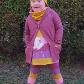 Schnittmuster Cardigan „CHILLY“: Probenähergebnis von Minimi’s Nähzauber Schnittmuster Cardigan "CHILLY": Probenähergebnis von Minimi's Nähzauber