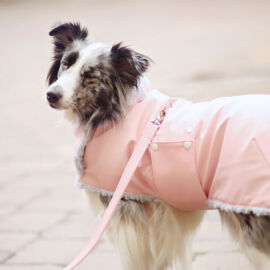 <a href="https://www.kullaloo.de/shop/hundejacke-naehen-mit-schnittmuster-fiffi/" target="_self" rel="noopener noreferrer">Hundejacke "FIFFI"</a>